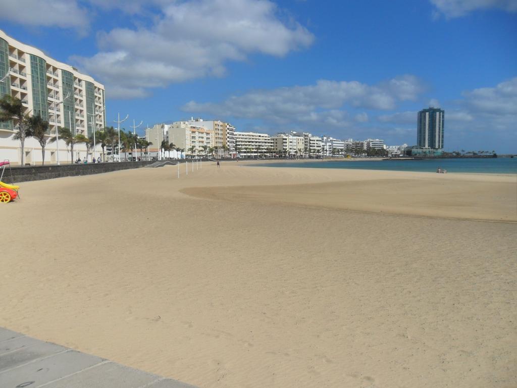 Aguilon Appartement Arrecife  Buitenkant foto